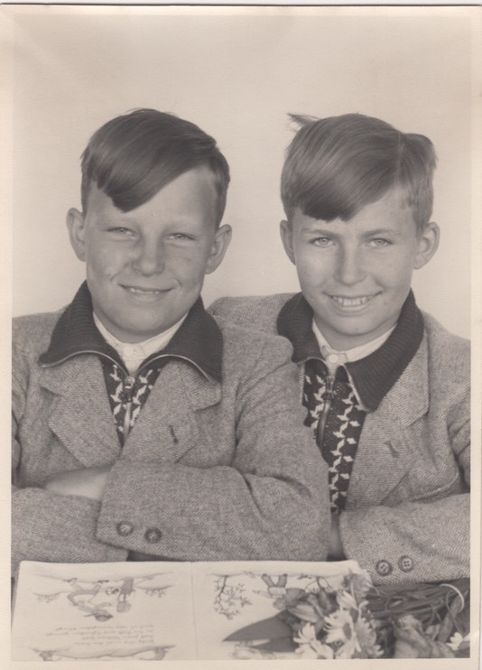 Walter&Volker 1950.jpeg